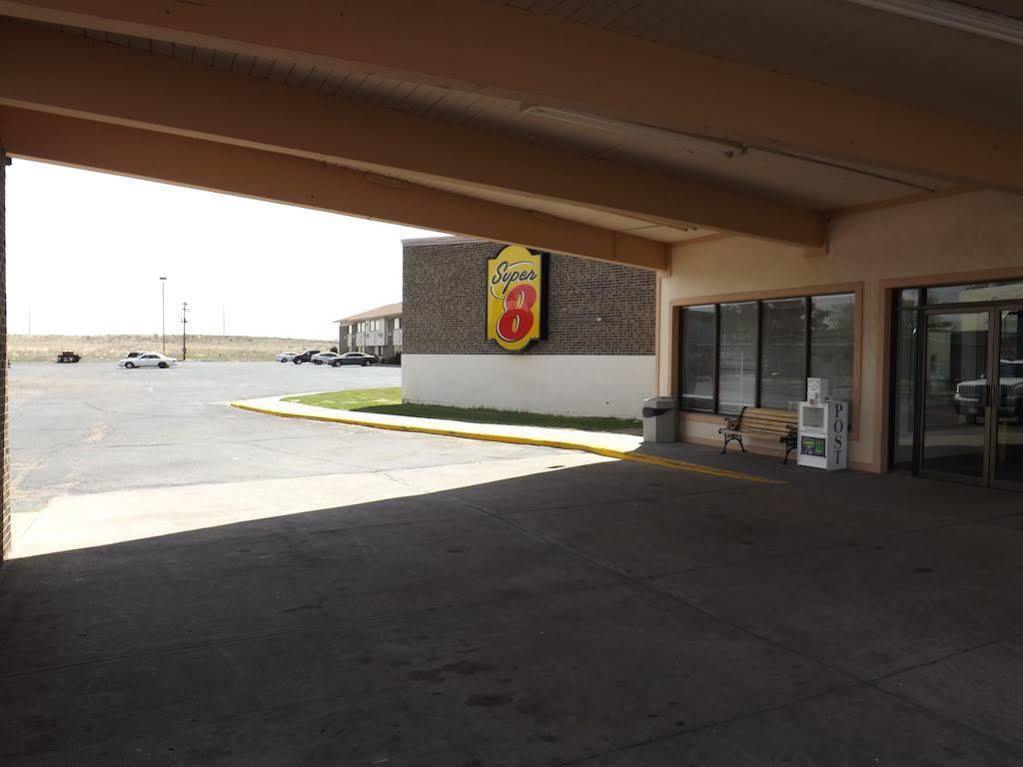Super 8 By Wyndham Sterling Co Hotel Exterior photo